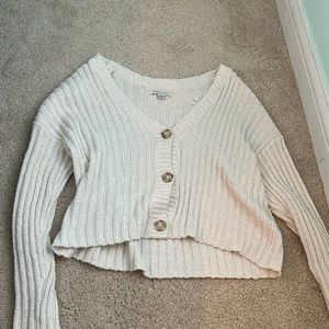 Never worn American Eagle white/beige sweater